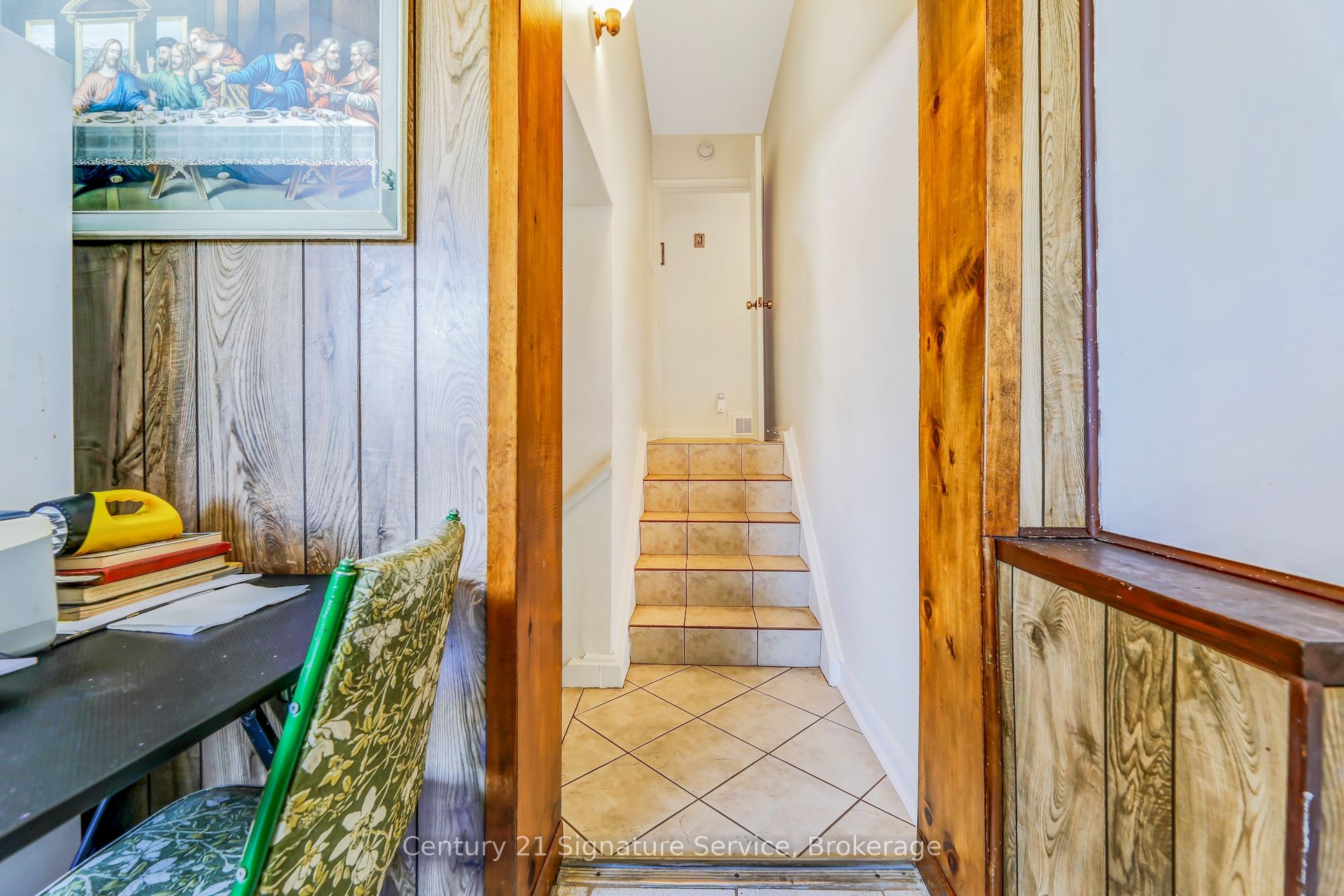 8026 Mayfield Road Property Photo 27