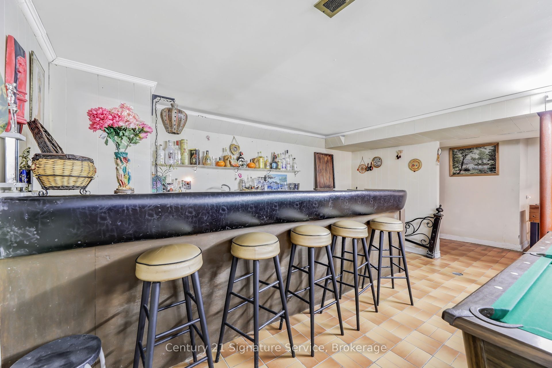 8026 Mayfield Road Property Photo 31
