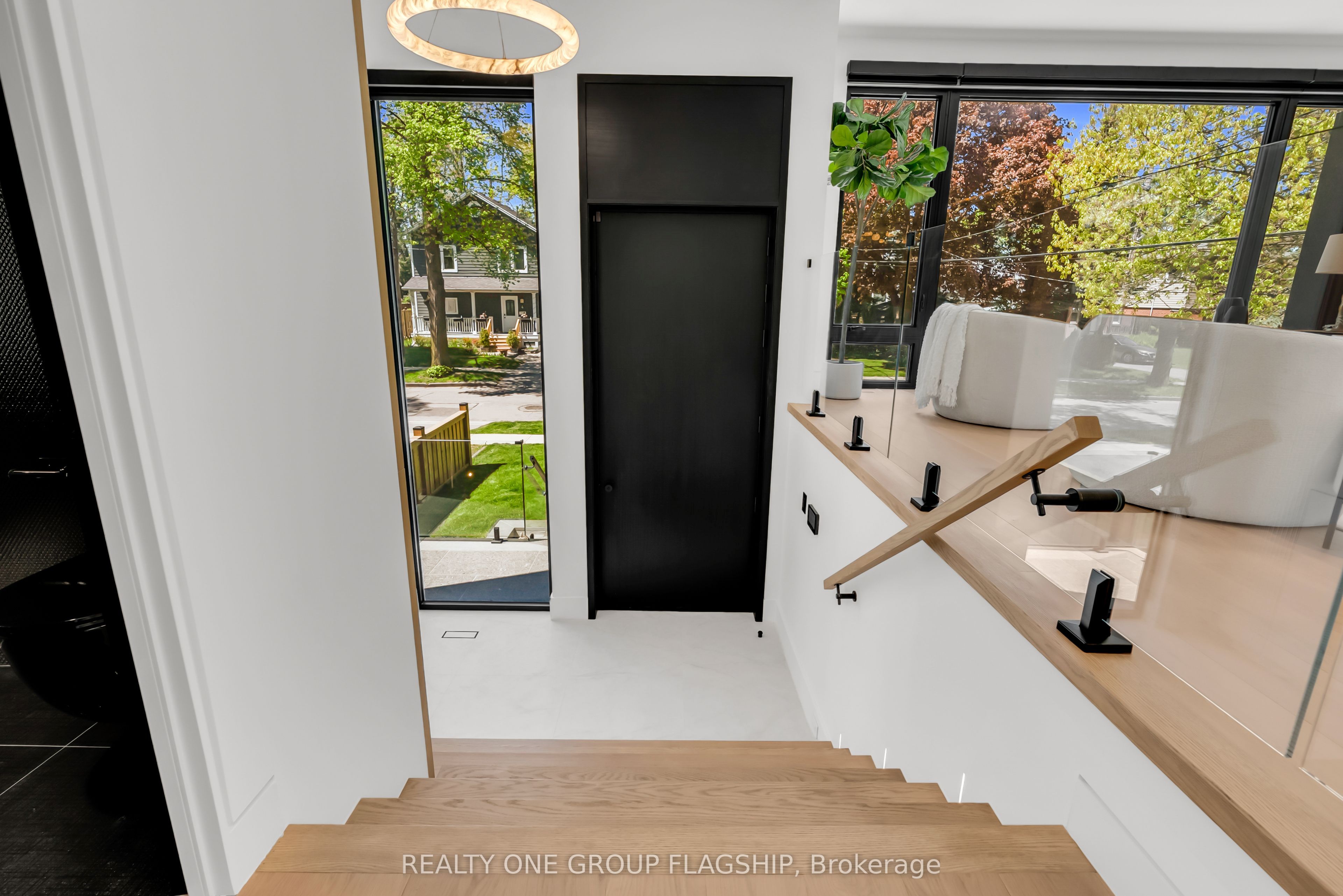 7 Bentley Drive Property Photo 10