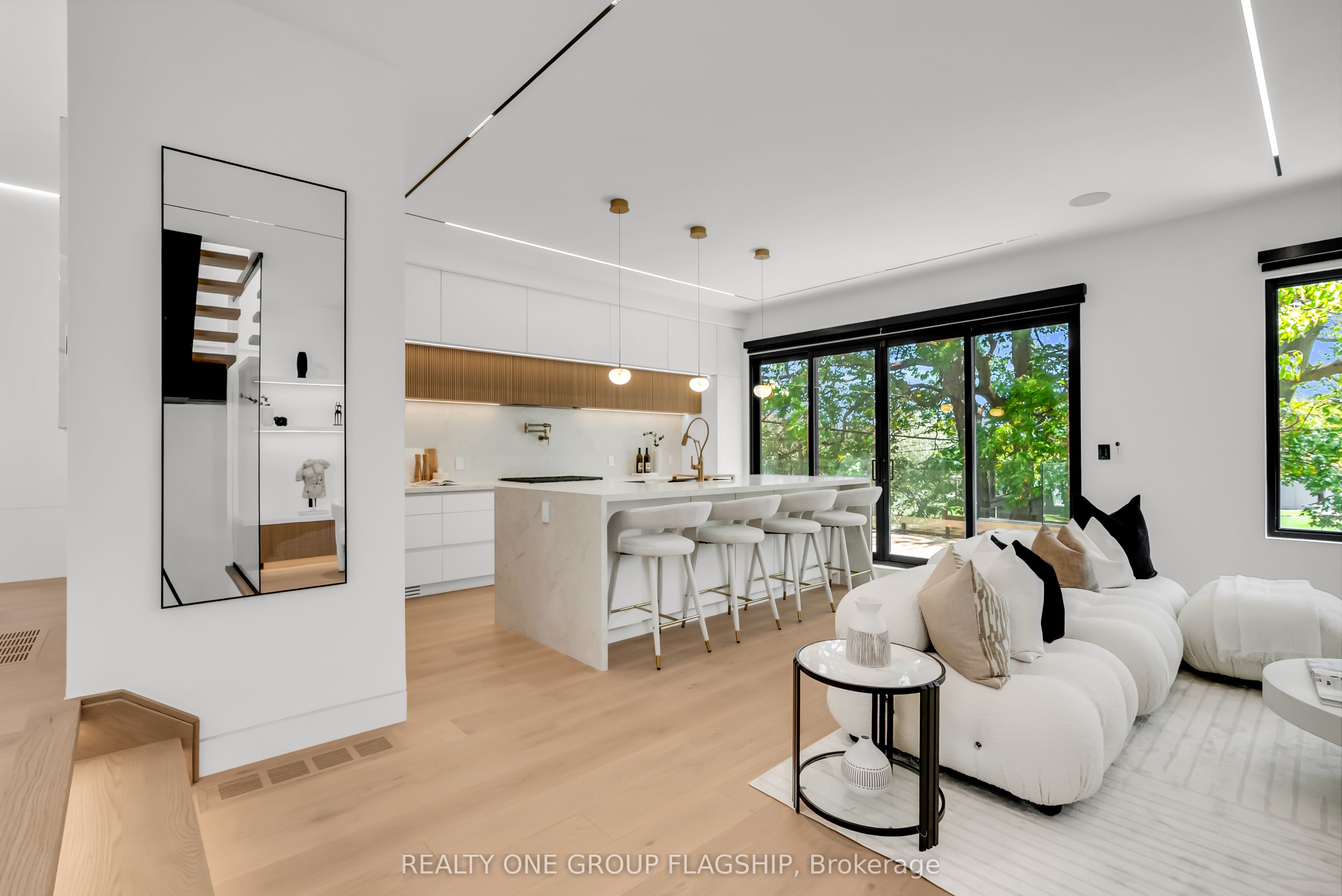 7 Bentley Drive Property Photo 14