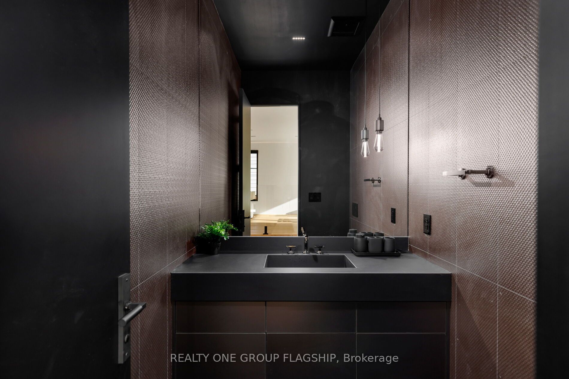 7 Bentley Drive Property Photo 21