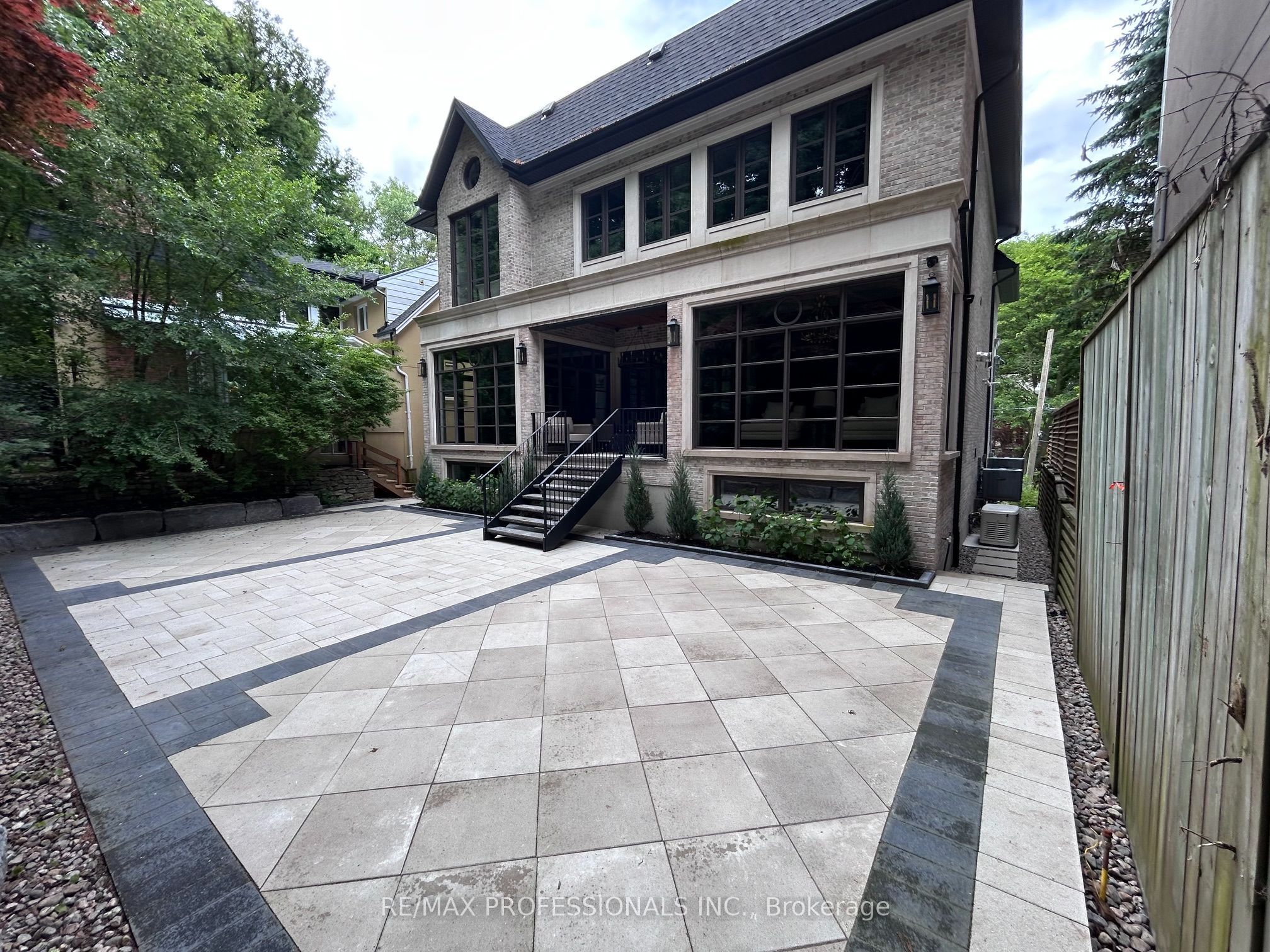 30 Dacre Crescent Property Photo 24