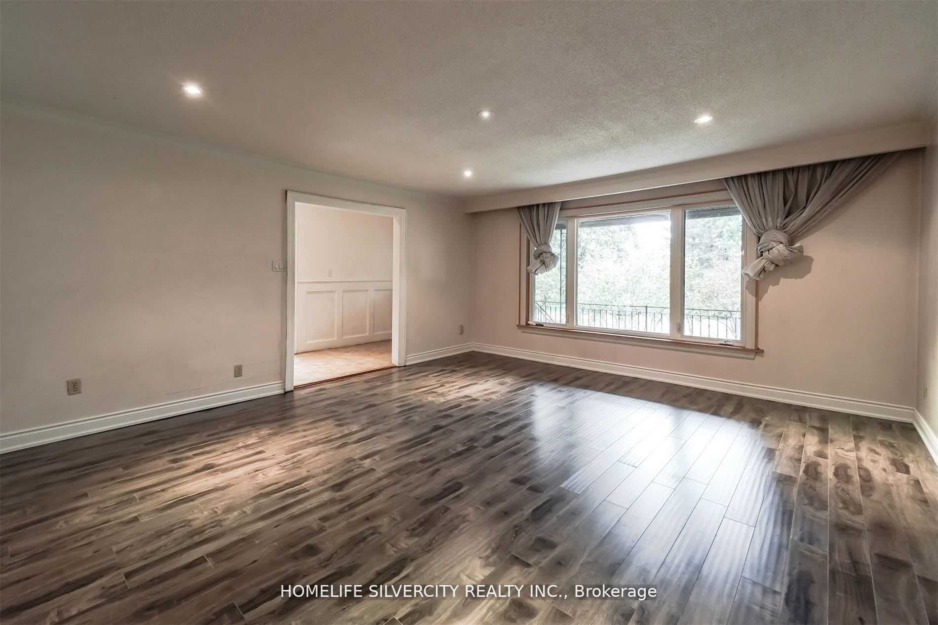 4395 Castlemore Road Property Photo 4