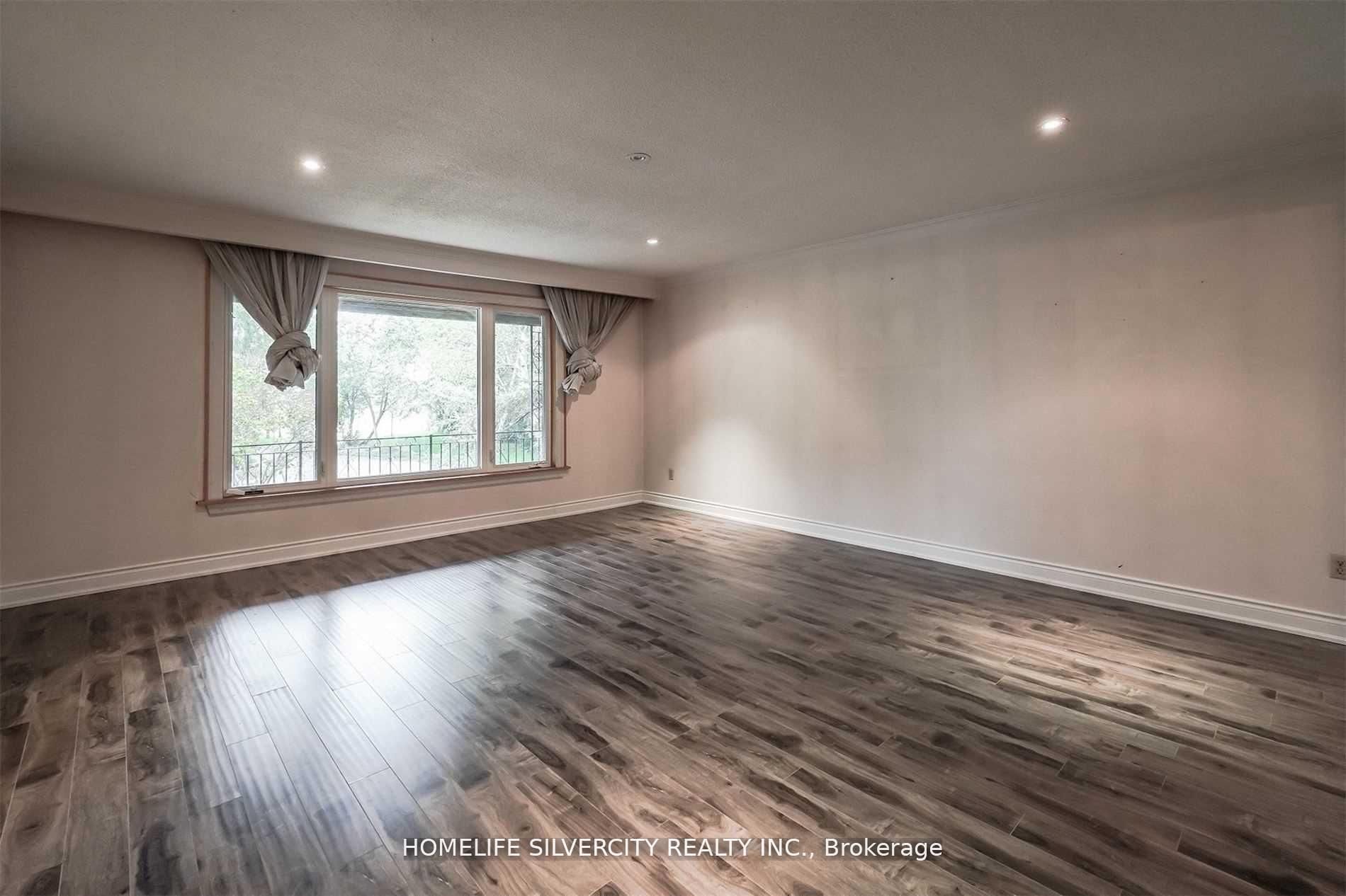 4395 Castlemore Road Property Photo 5