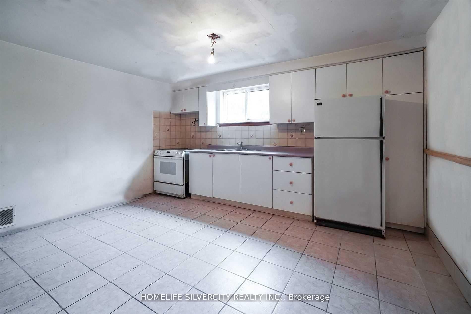 4395 Castlemore Road Property Photo 20