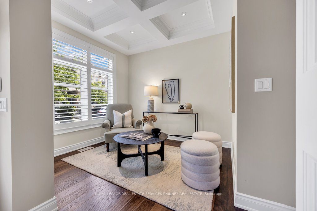 2444 Chateau Common Property Photo 6