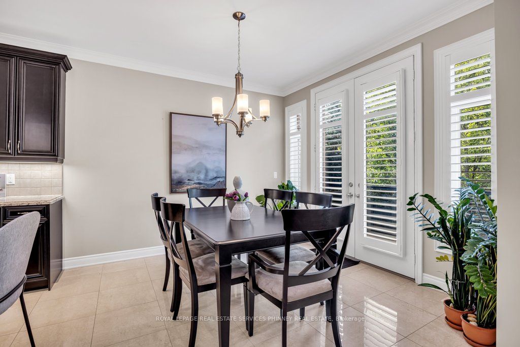 2444 Chateau Common Property Photo 9