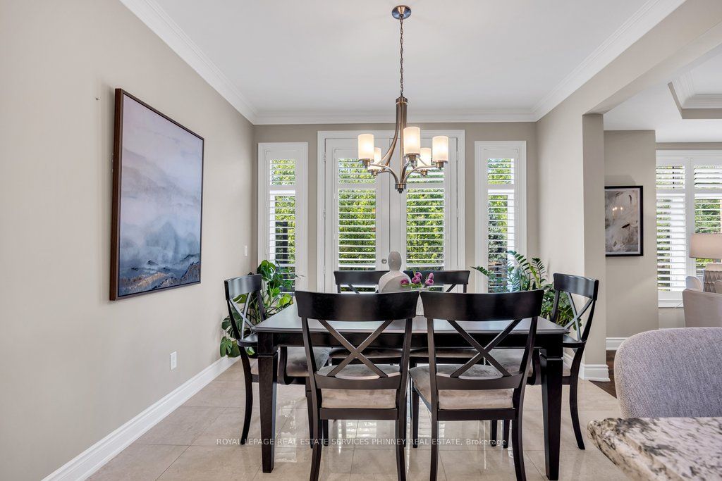 2444 Chateau Common Property Photo 10