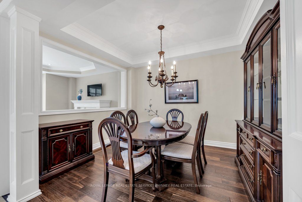 2444 Chateau Common Property Photo 14