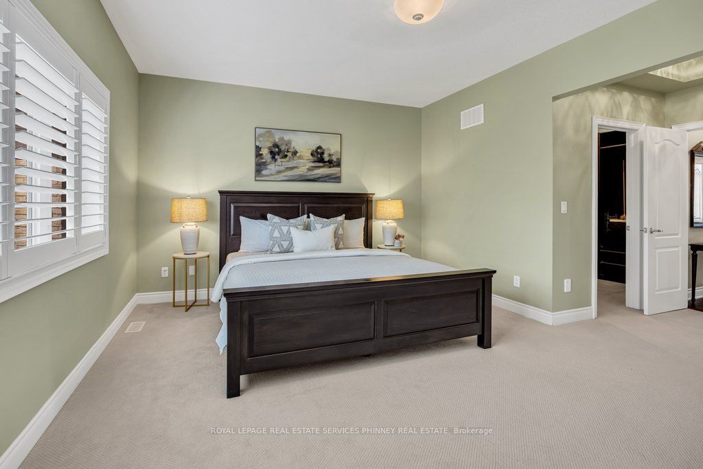 2444 Chateau Common Property Photo 20
