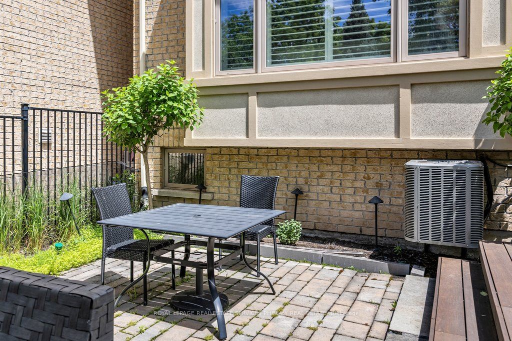 2444 Chateau Common Property Photo 38