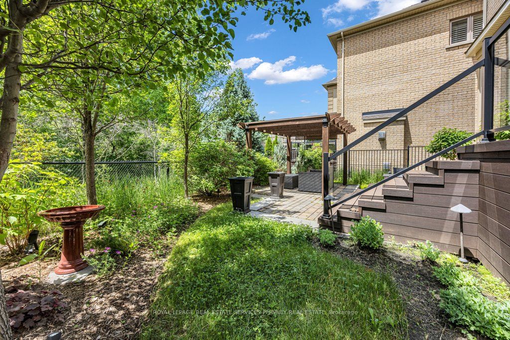 2444 Chateau Common Property Photo 40