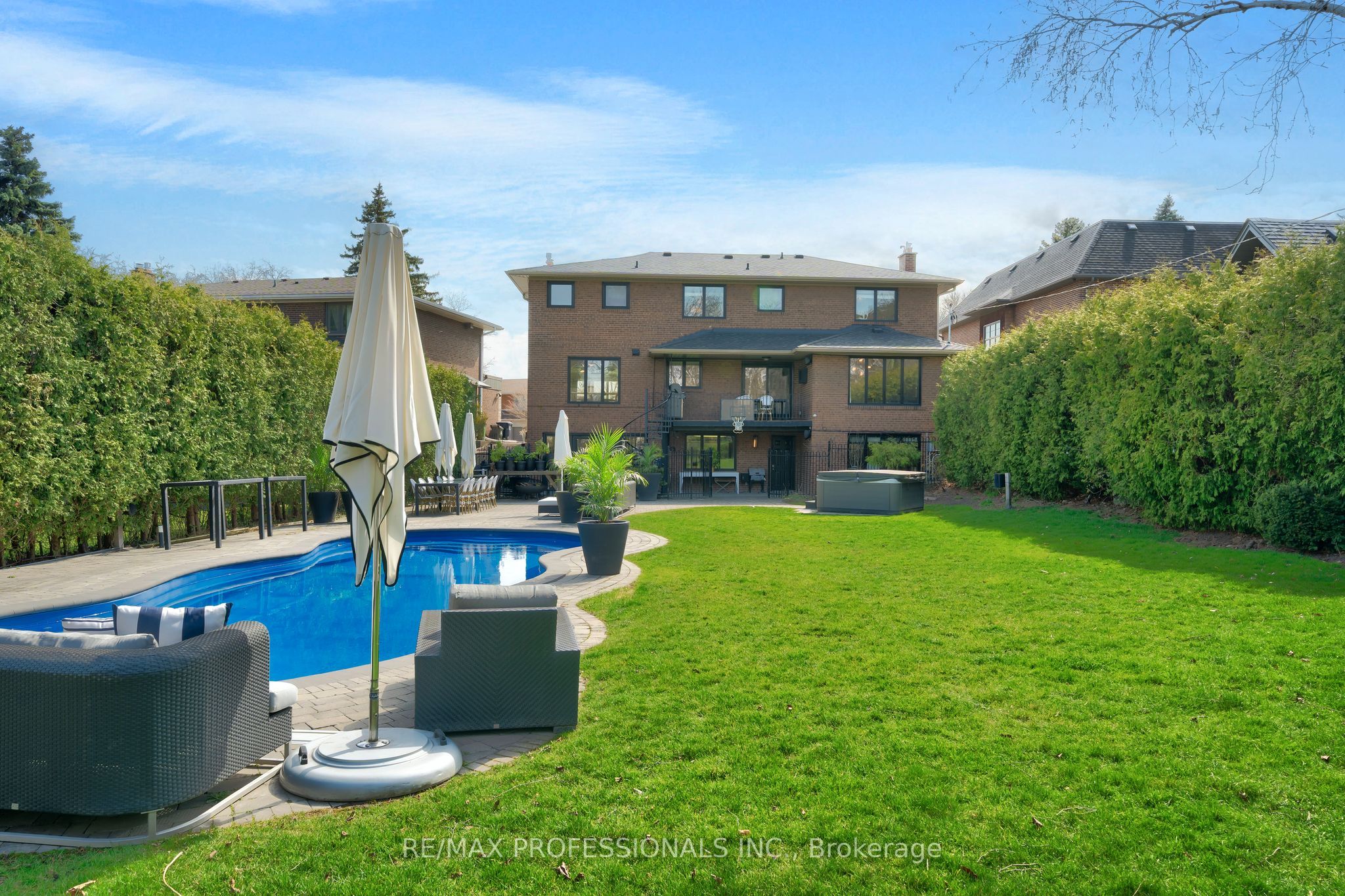 52 Courtsfield Crescent Property Photo 44