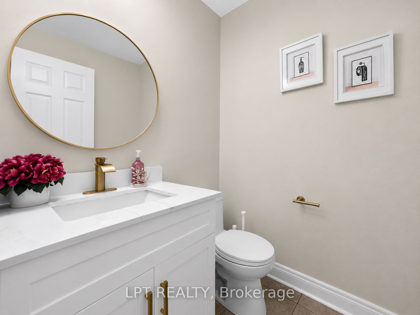 44 Cedar Lake Crescent Property Photo 10