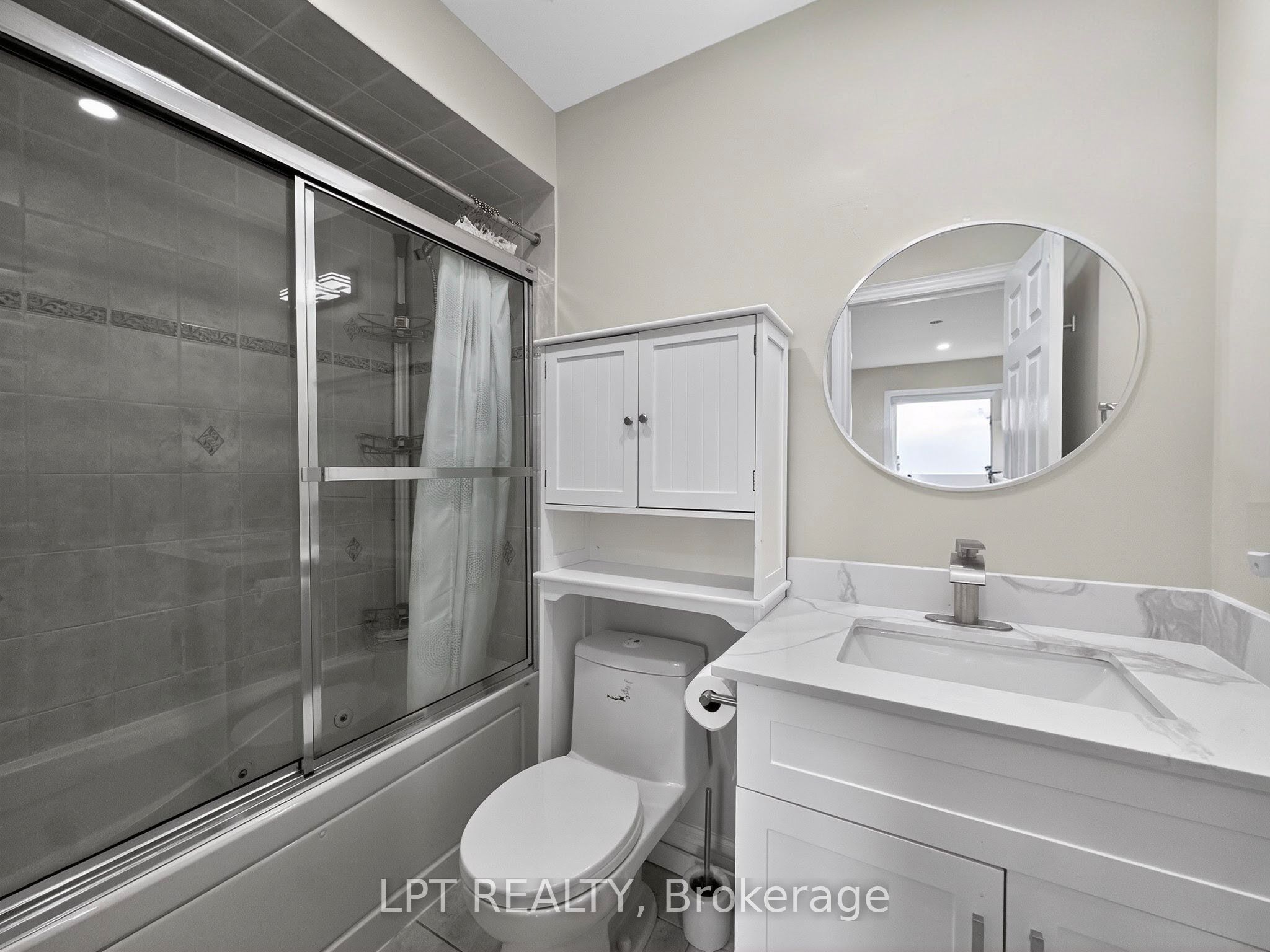 44 Cedar Lake Crescent Property Photo 19
