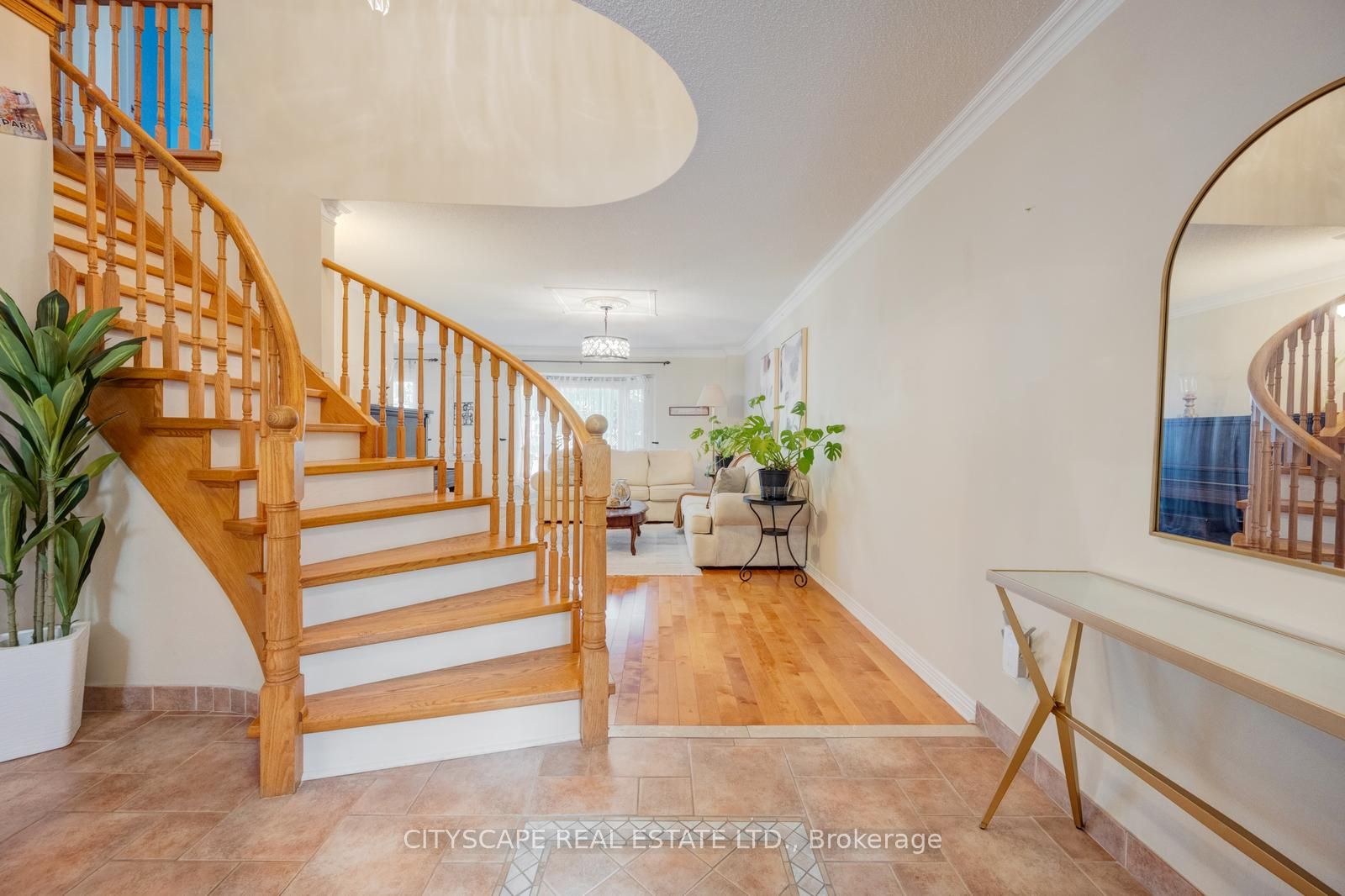 301 Kingsbridge Garden Property Photo 6