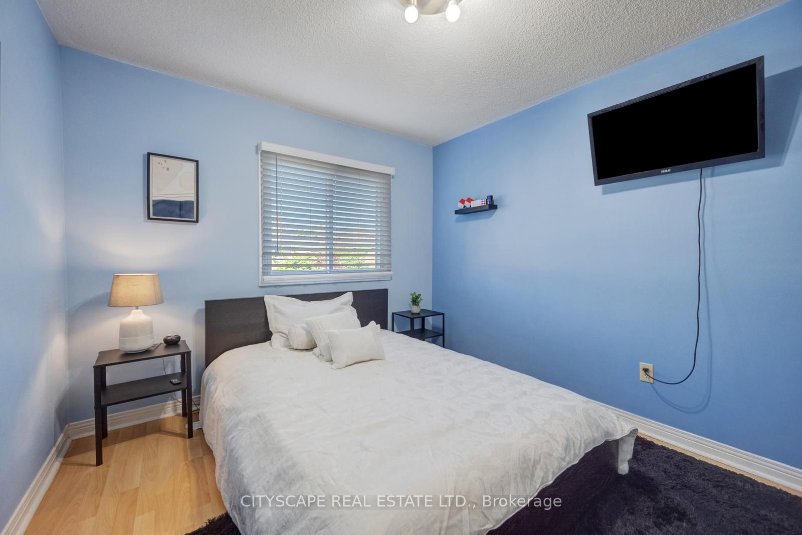 301 Kingsbridge Garden Property Photo 31