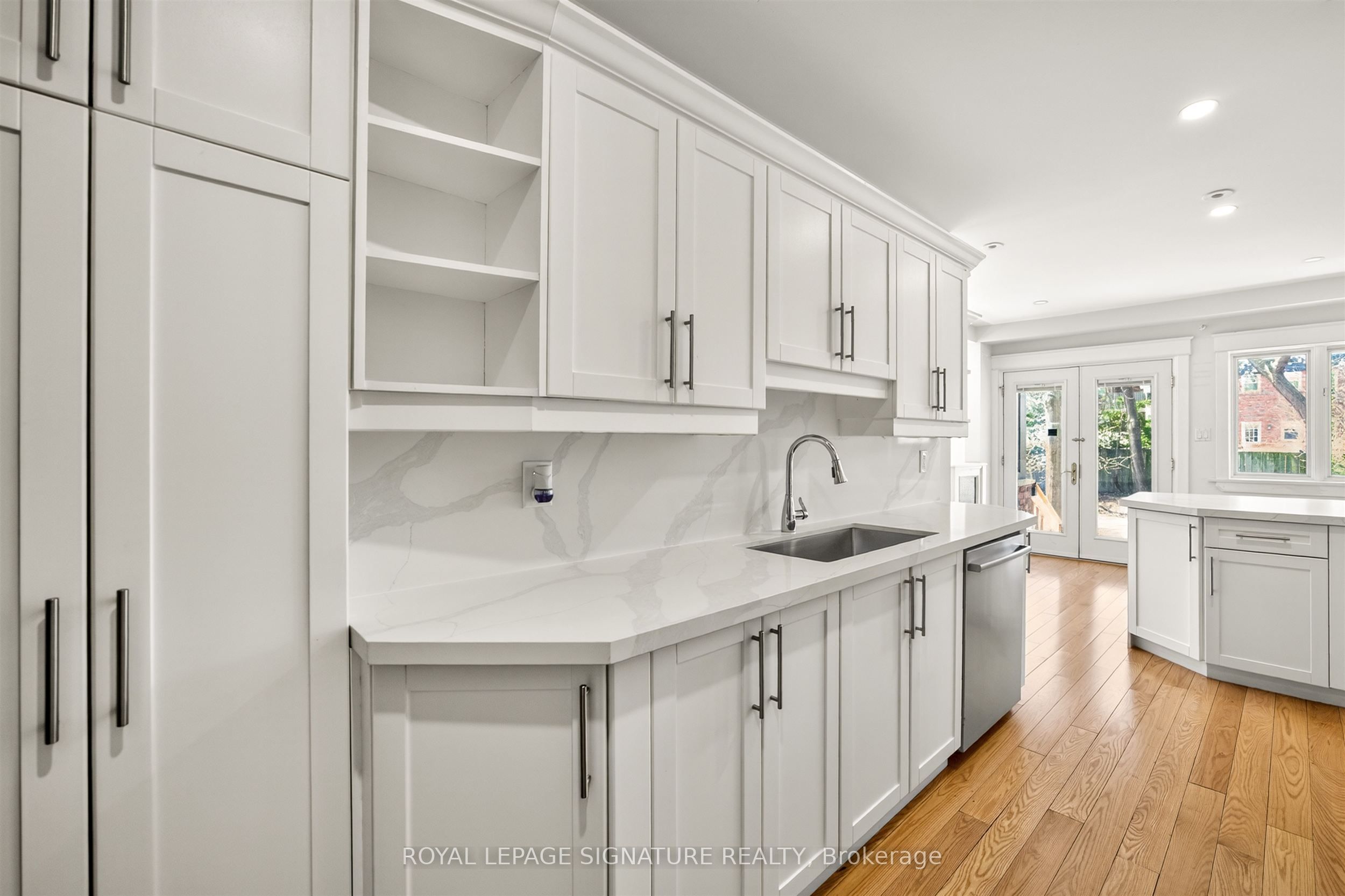 426 Armadale Avenue Property Photo 19