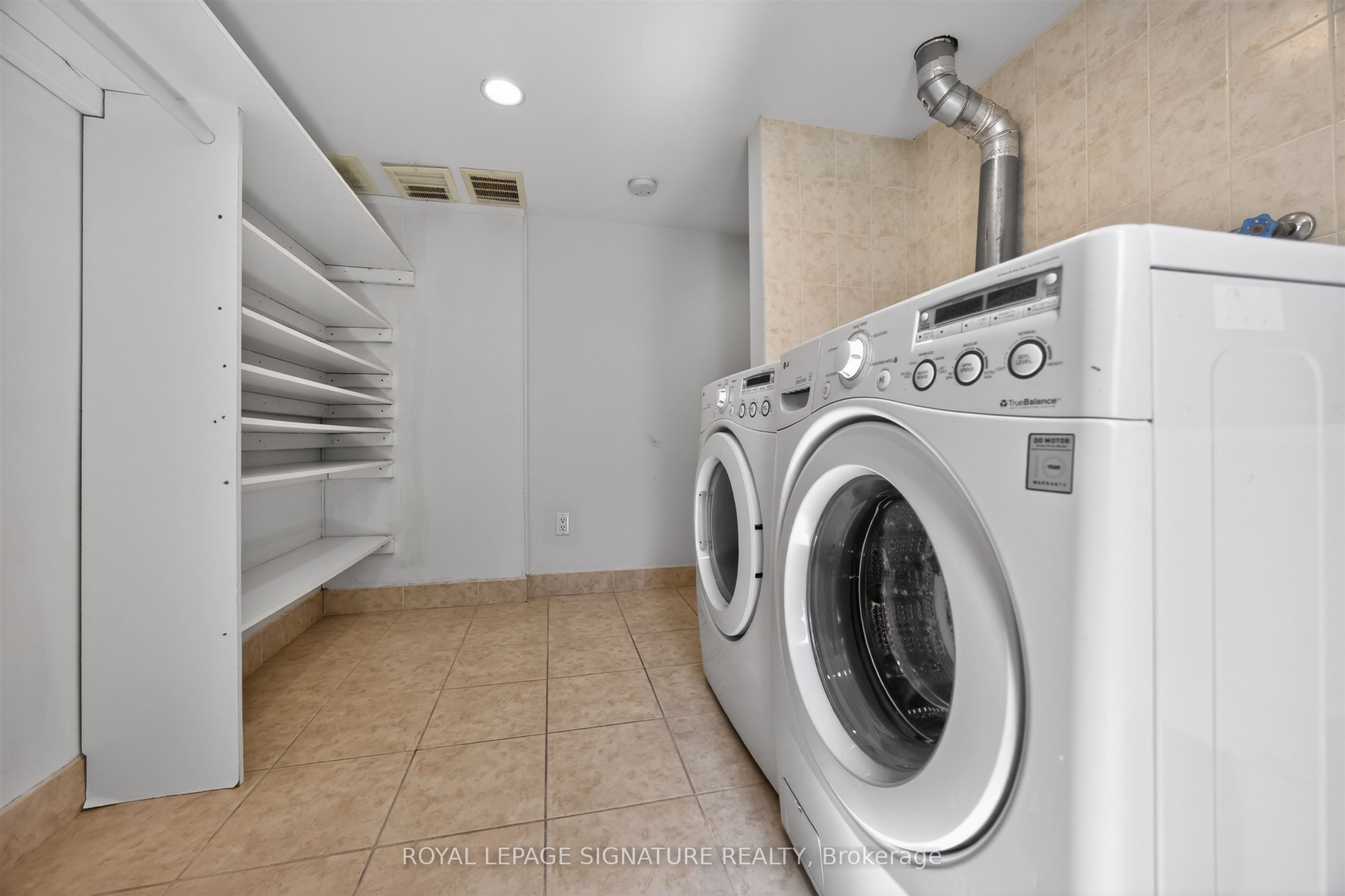 426 Armadale Avenue Property Photo 46