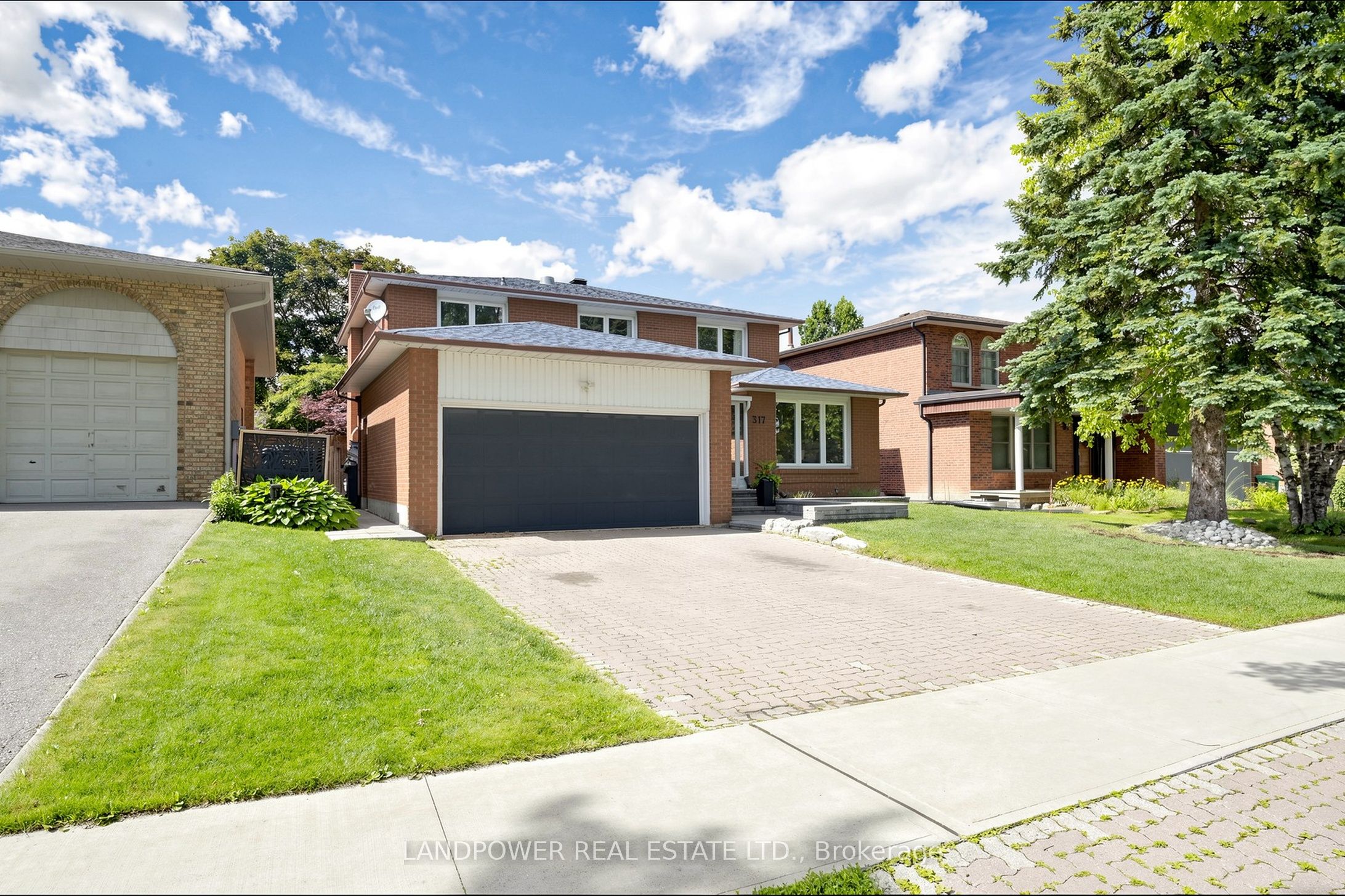 317 Paisley Boulevard W Property Photo 2