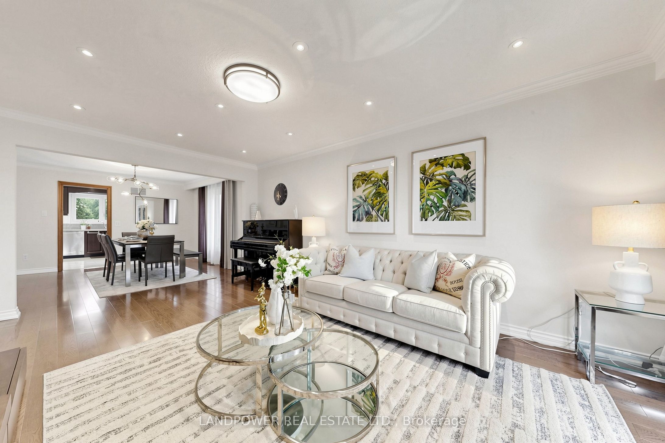 317 Paisley Boulevard W Property Photo 9