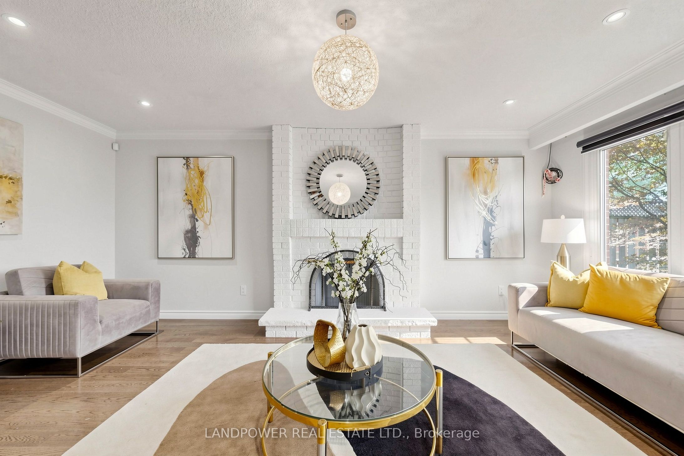 317 Paisley Boulevard W Property Photo 13
