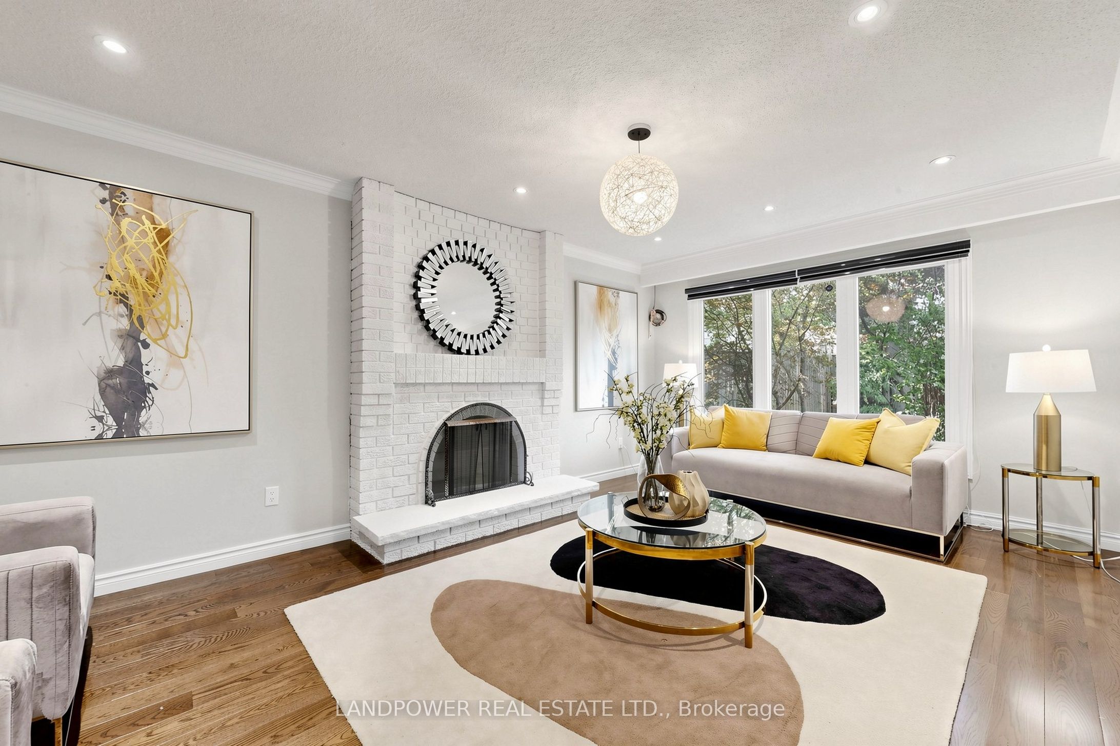 317 Paisley Boulevard W Property Photo 16