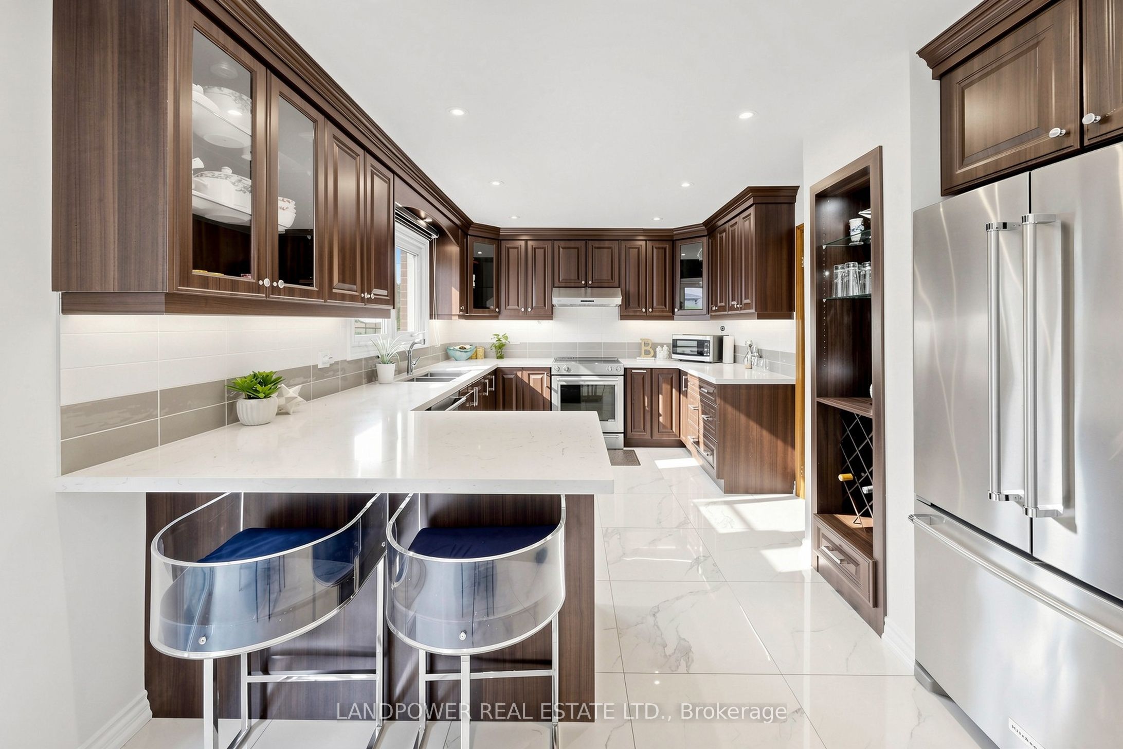 317 Paisley Boulevard W Property Photo 23