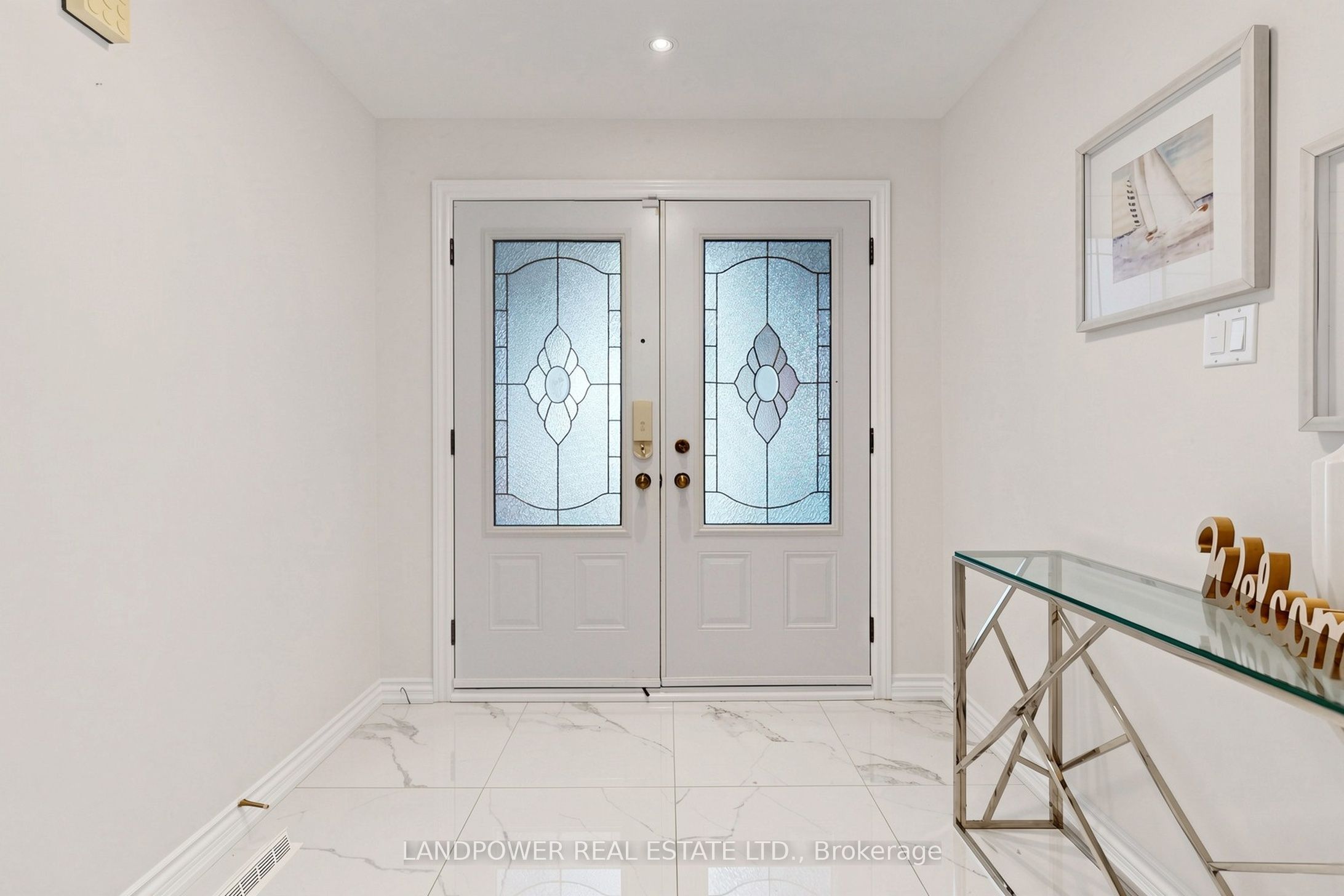 317 Paisley Boulevard W Property Photo 24