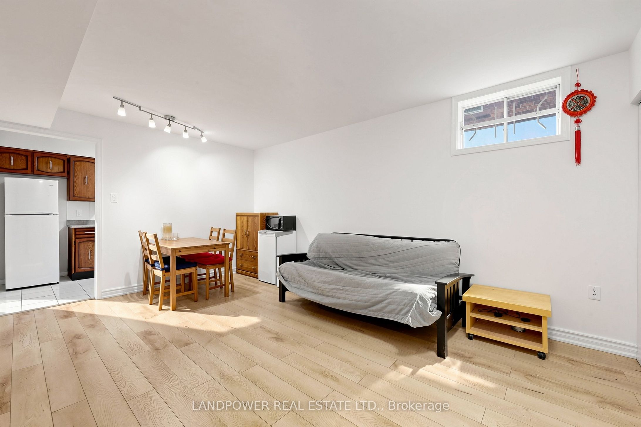 317 Paisley Boulevard W Property Photo 41
