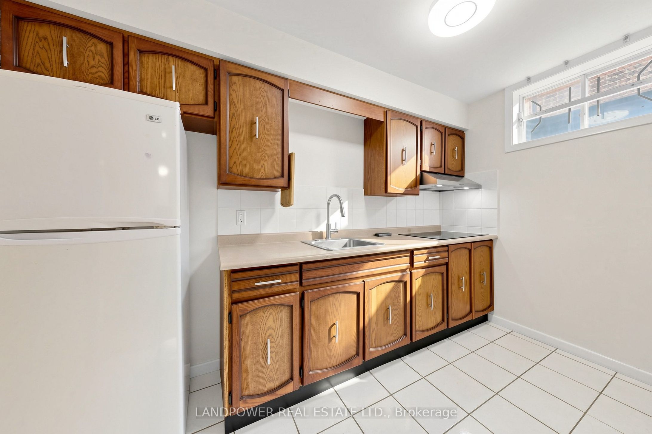 317 Paisley Boulevard W Property Photo 42