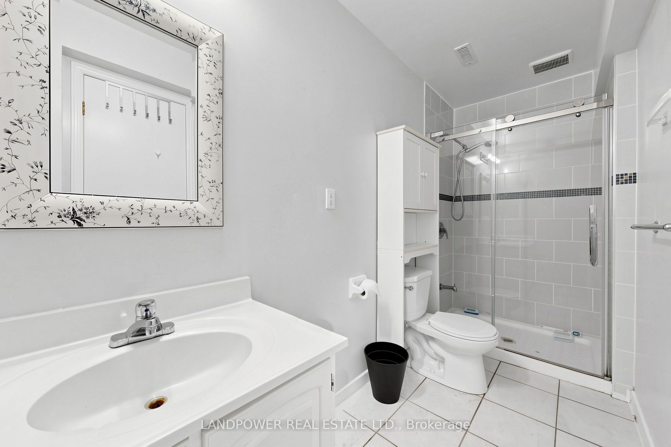 317 Paisley Boulevard W Property Photo 45