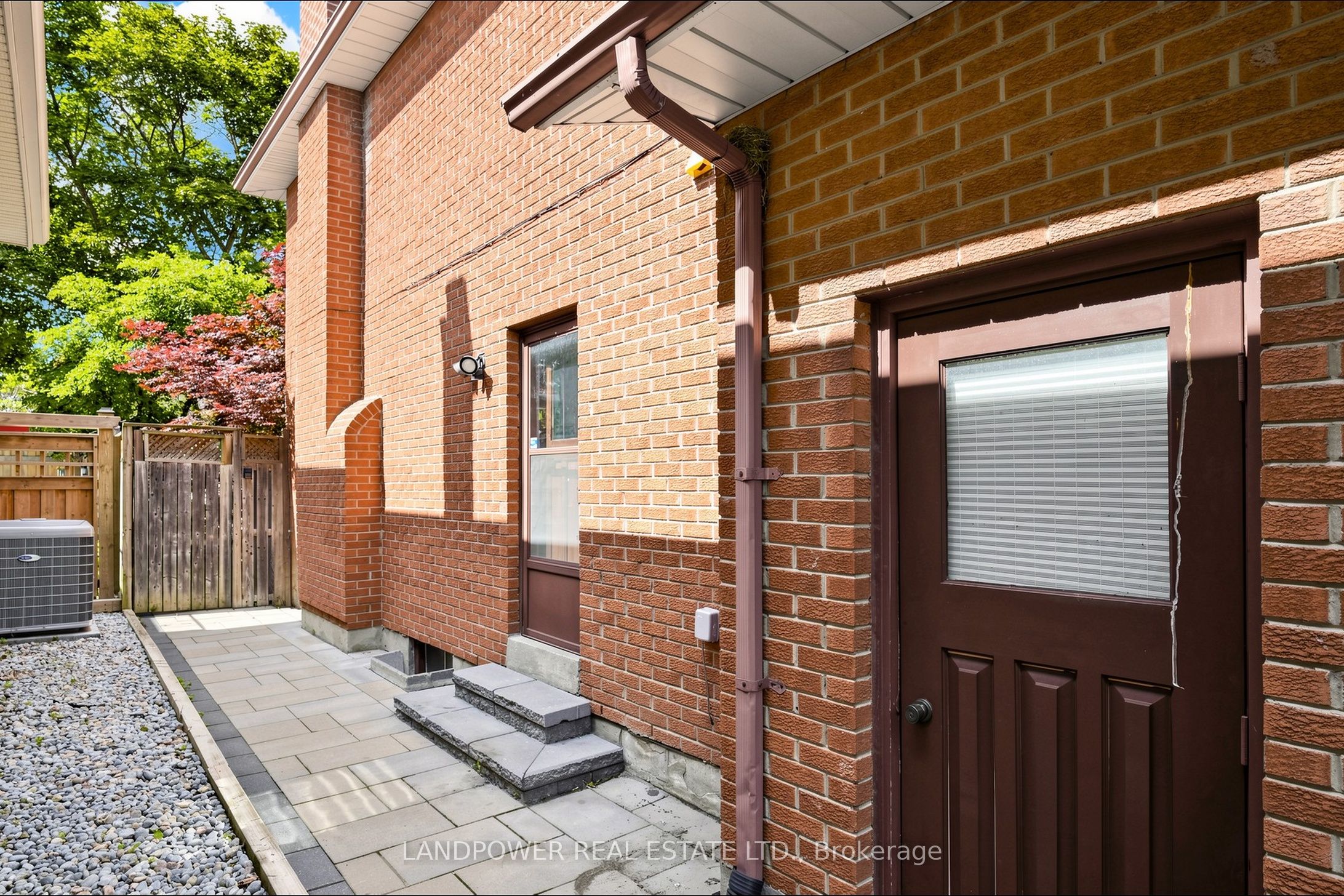 317 Paisley Boulevard W Property Photo 50