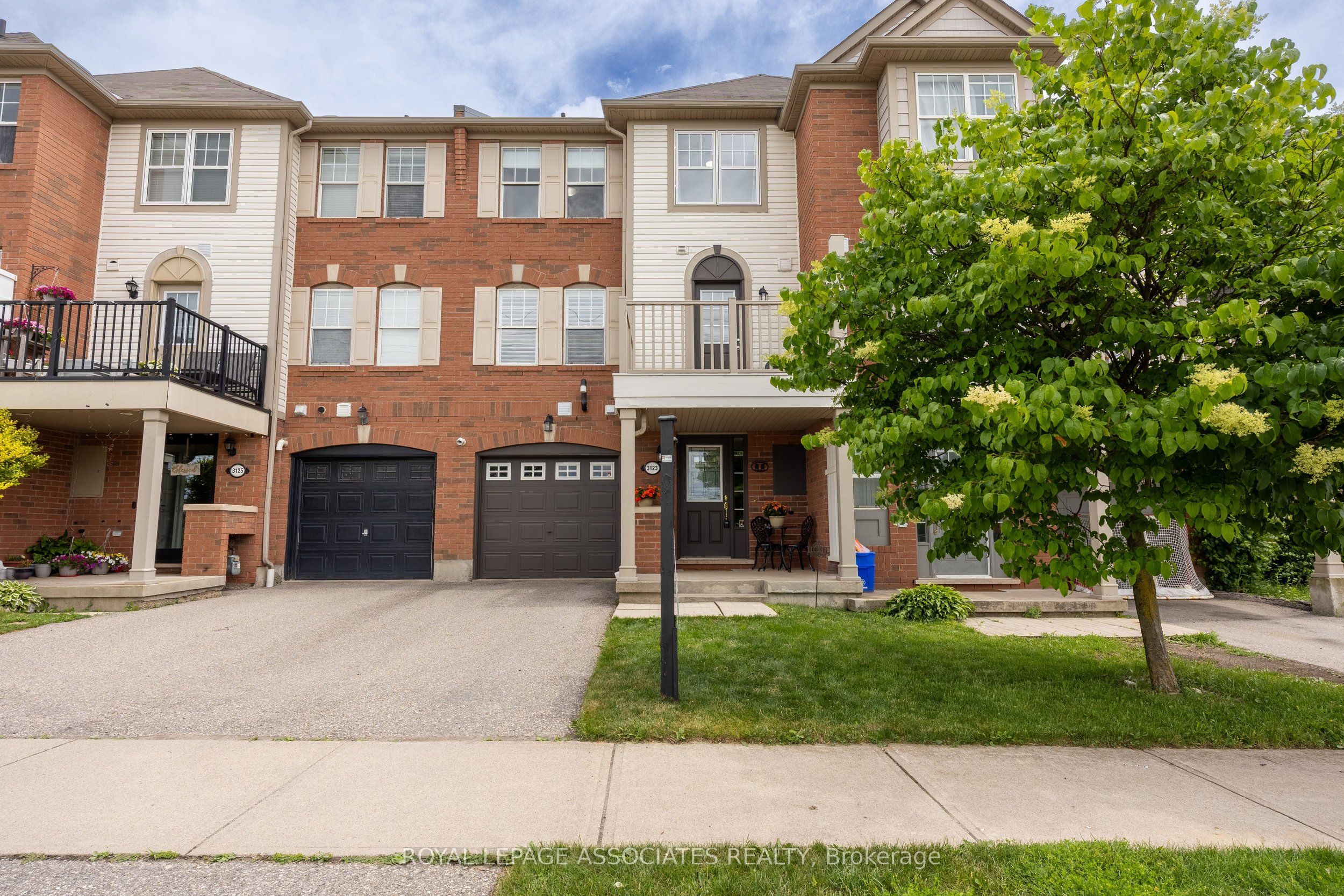 3123 Stornoway Circle Property Photo 2