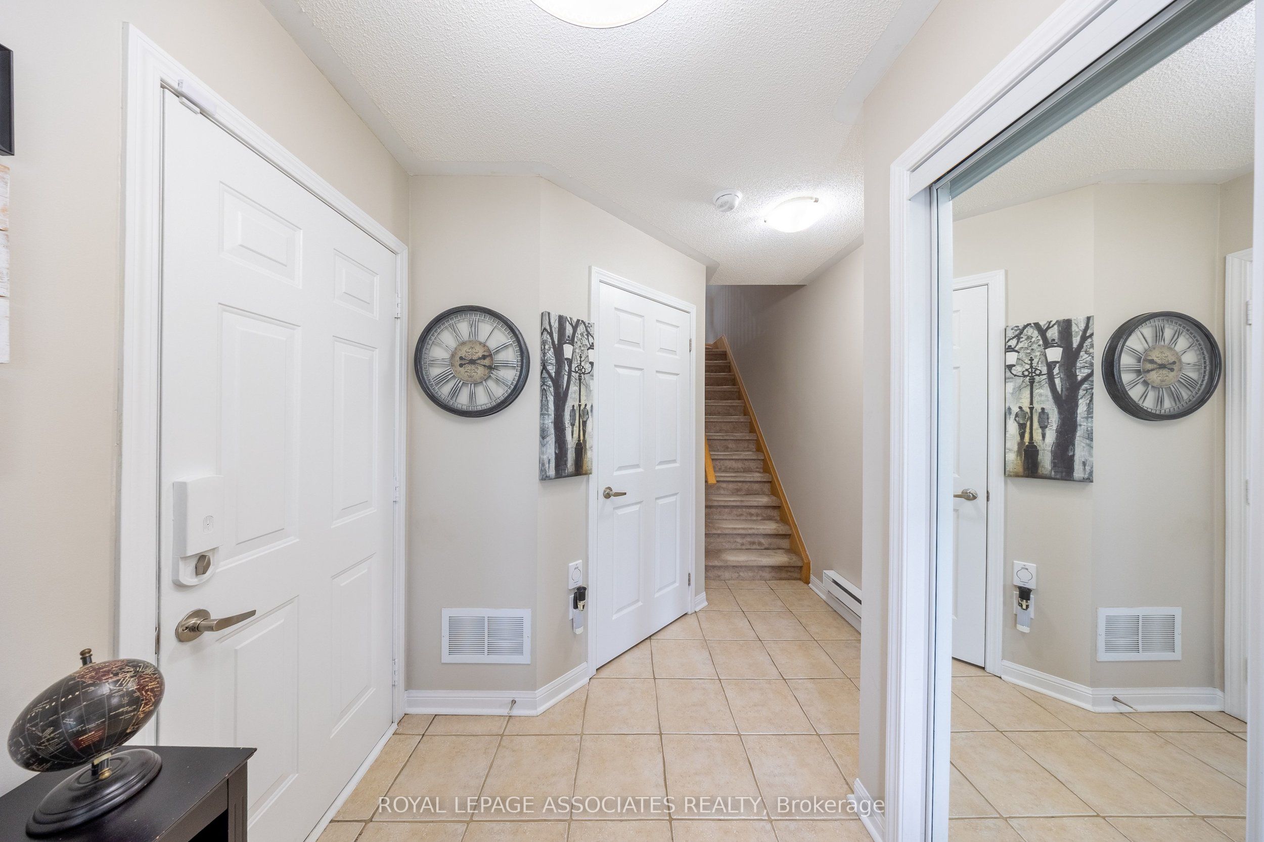 3123 Stornoway Circle Property Photo 6