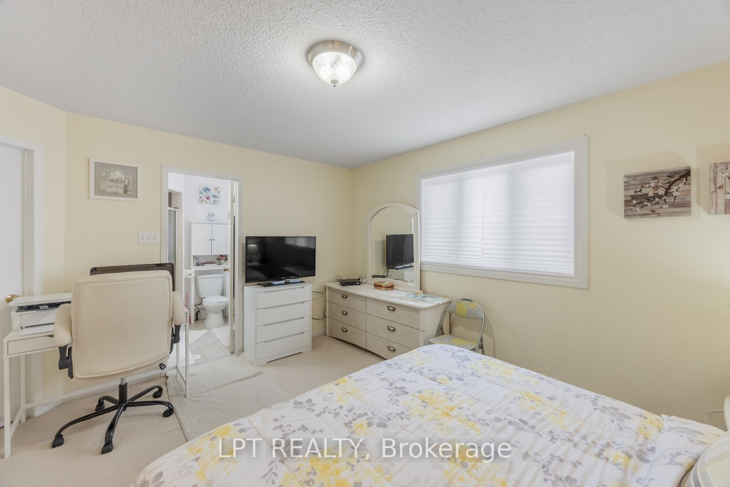 3040 Bentley Drive Property Photo 20