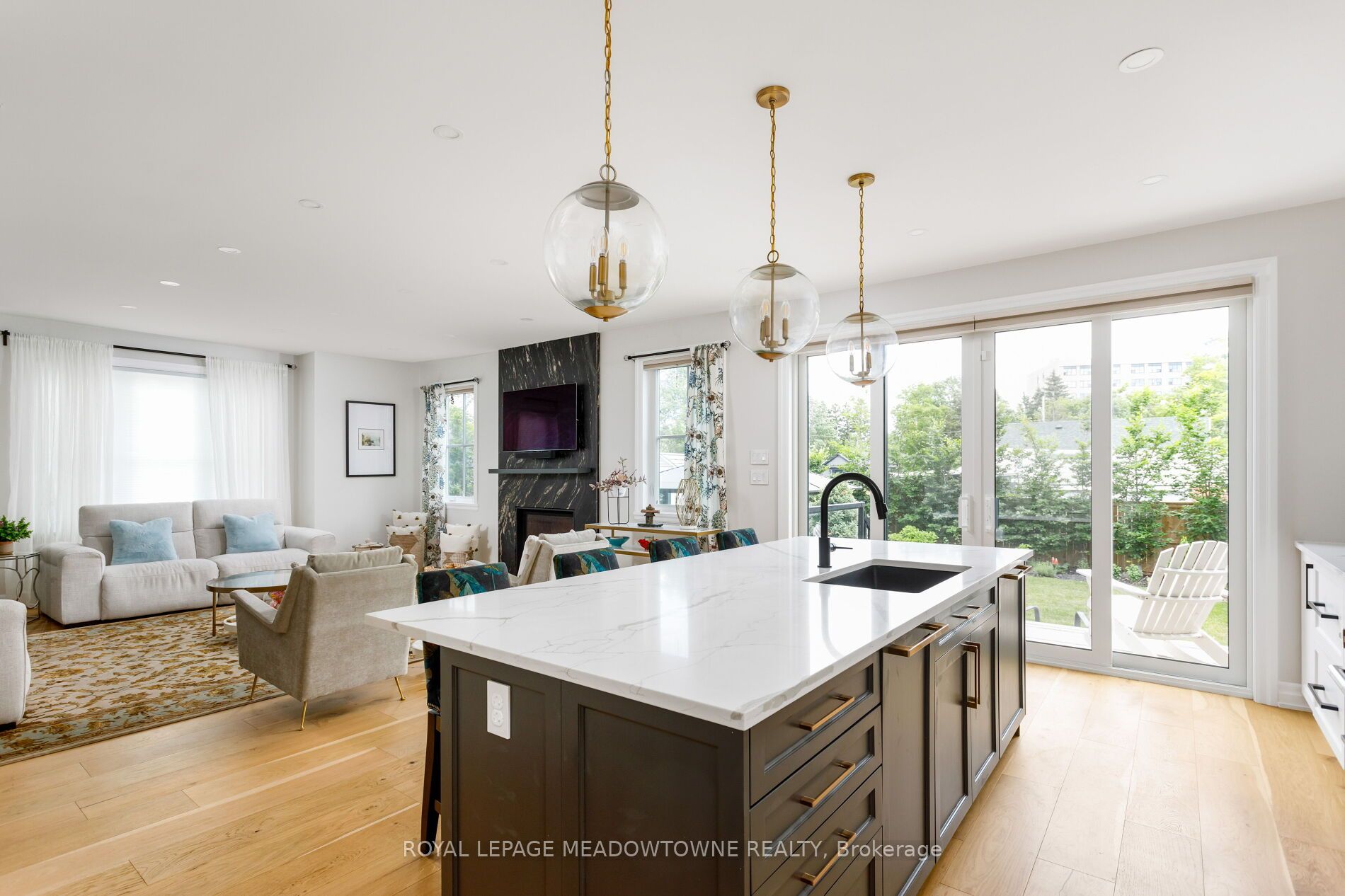 396 Broadway Avenue Property Photo 10