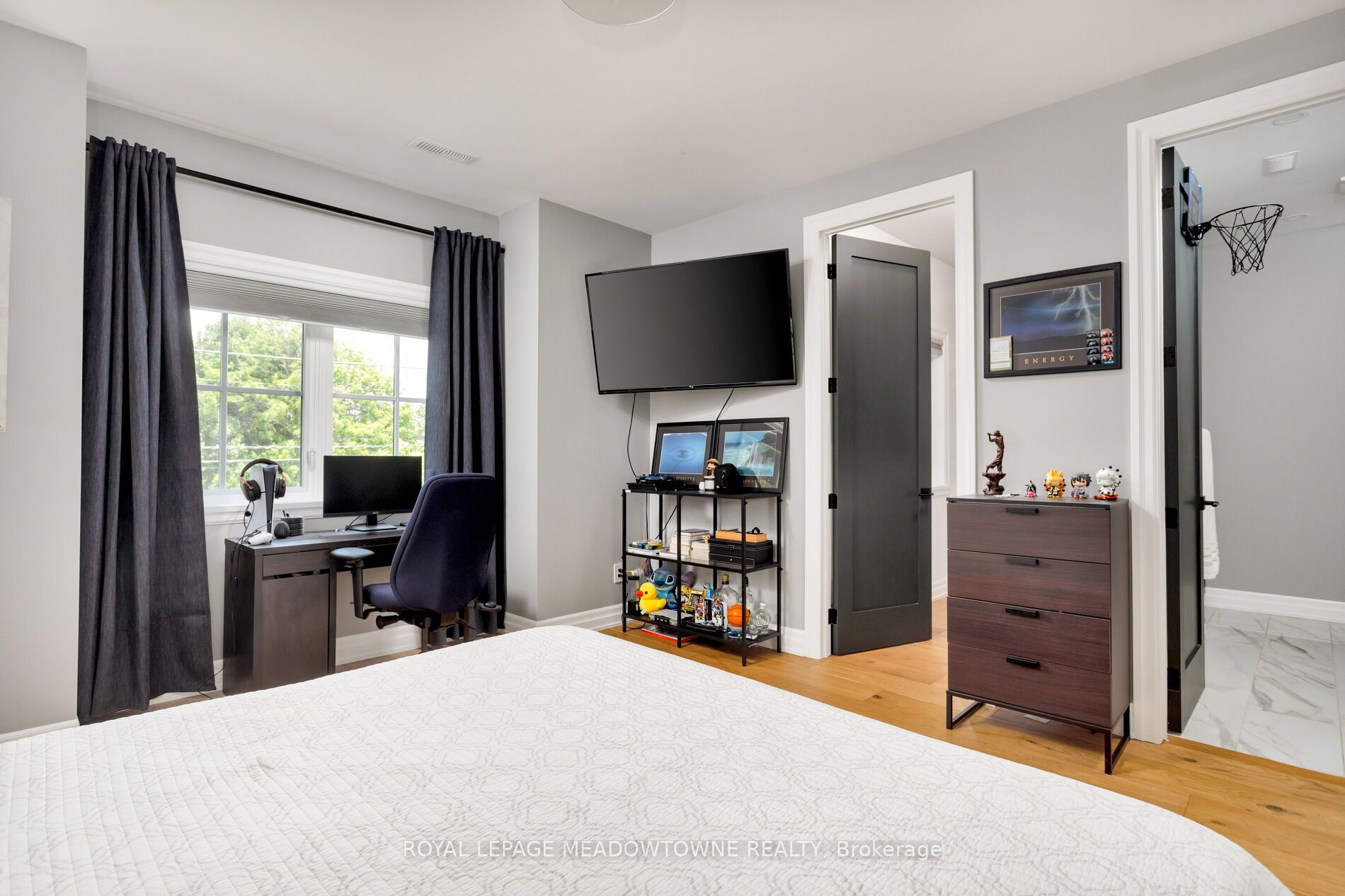 396 Broadway Avenue Property Photo 29