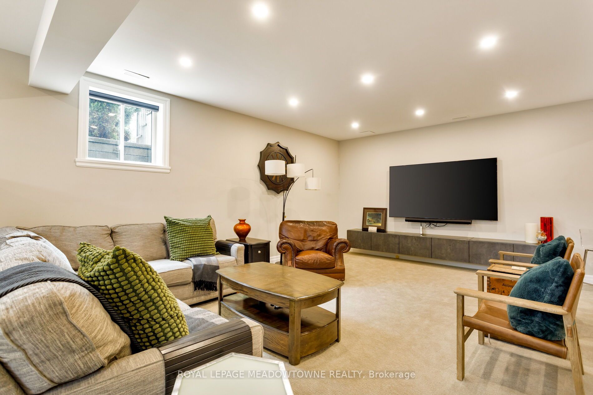 396 Broadway Avenue Property Photo 34