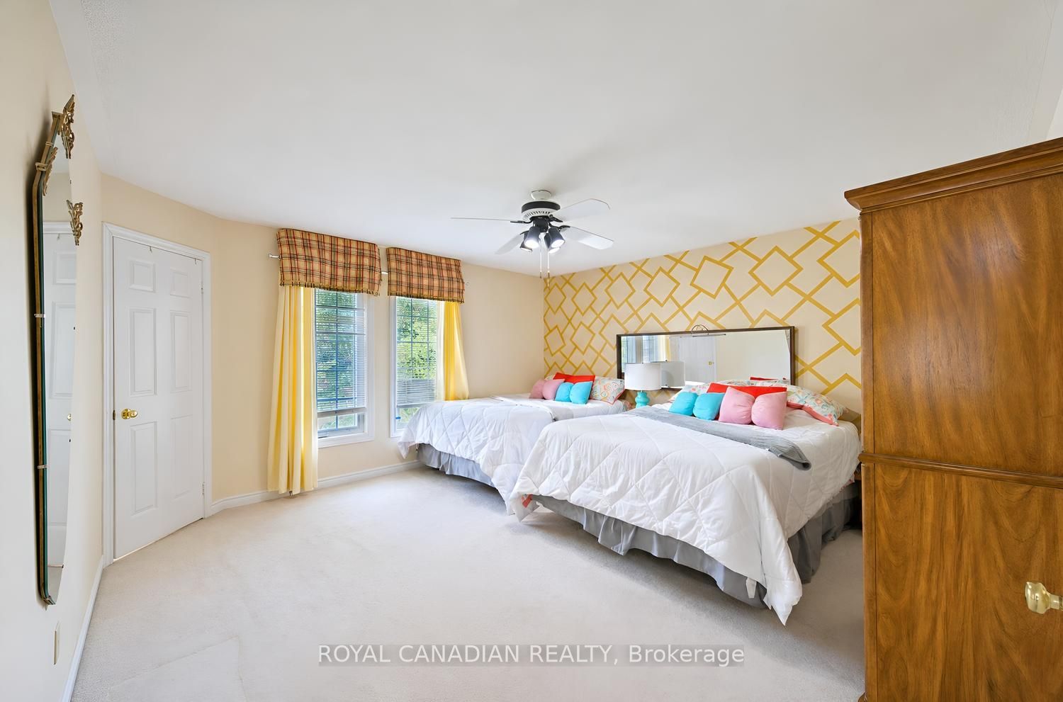 63 Heathcliffe Square Property Photo 28