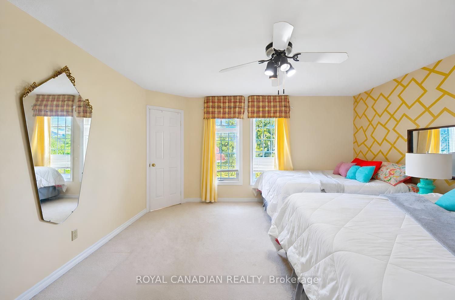 63 Heathcliffe Square Property Photo 29