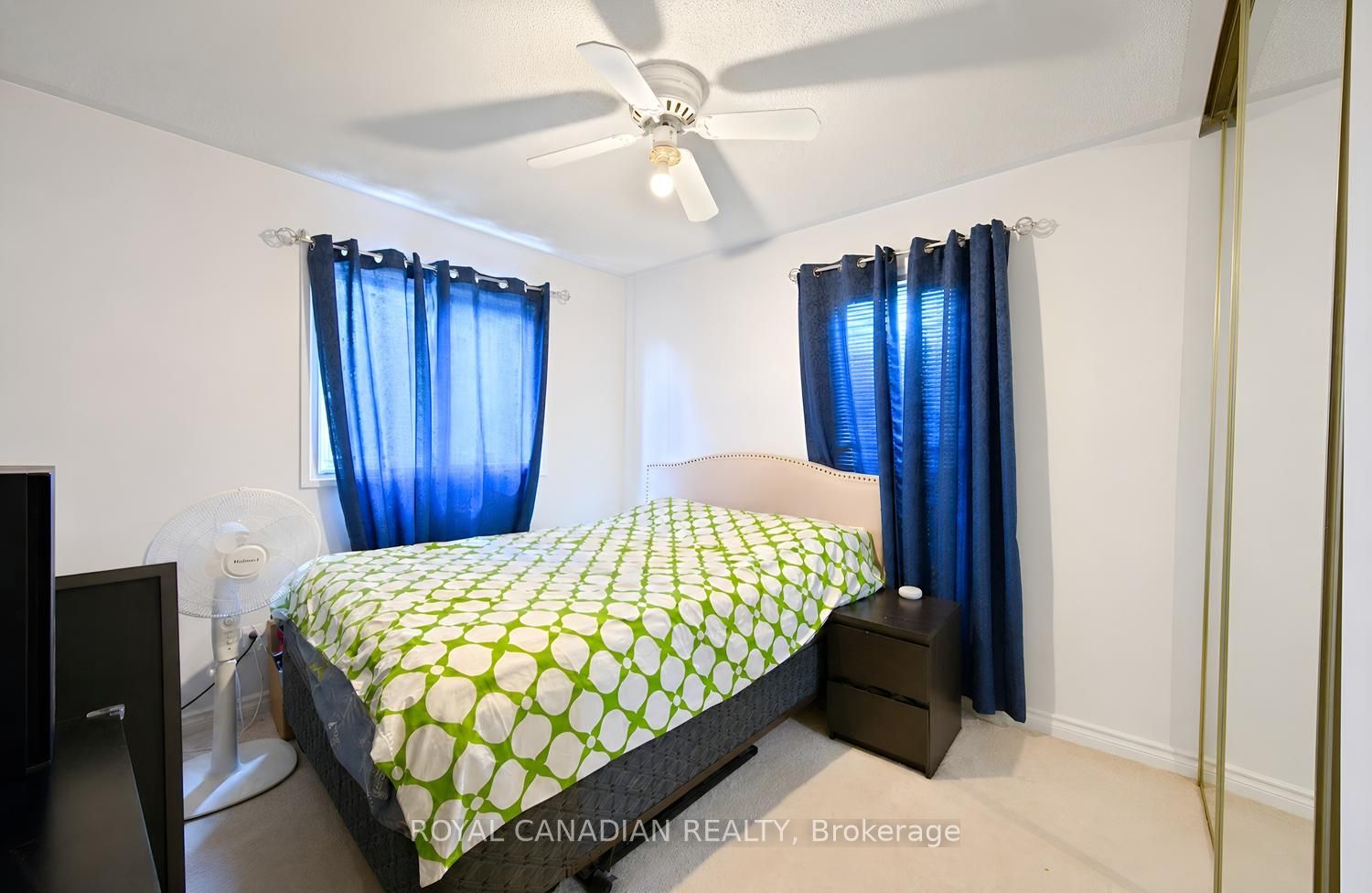 63 Heathcliffe Square Property Photo 32