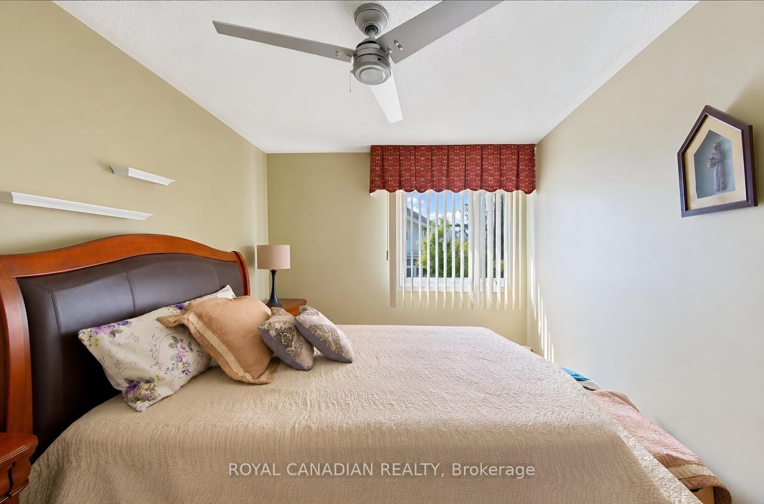 63 Heathcliffe Square Property Photo 34