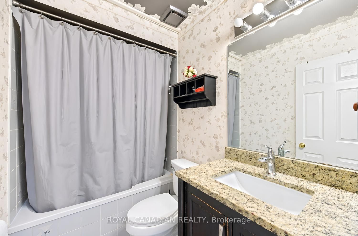 63 Heathcliffe Square Property Photo 36