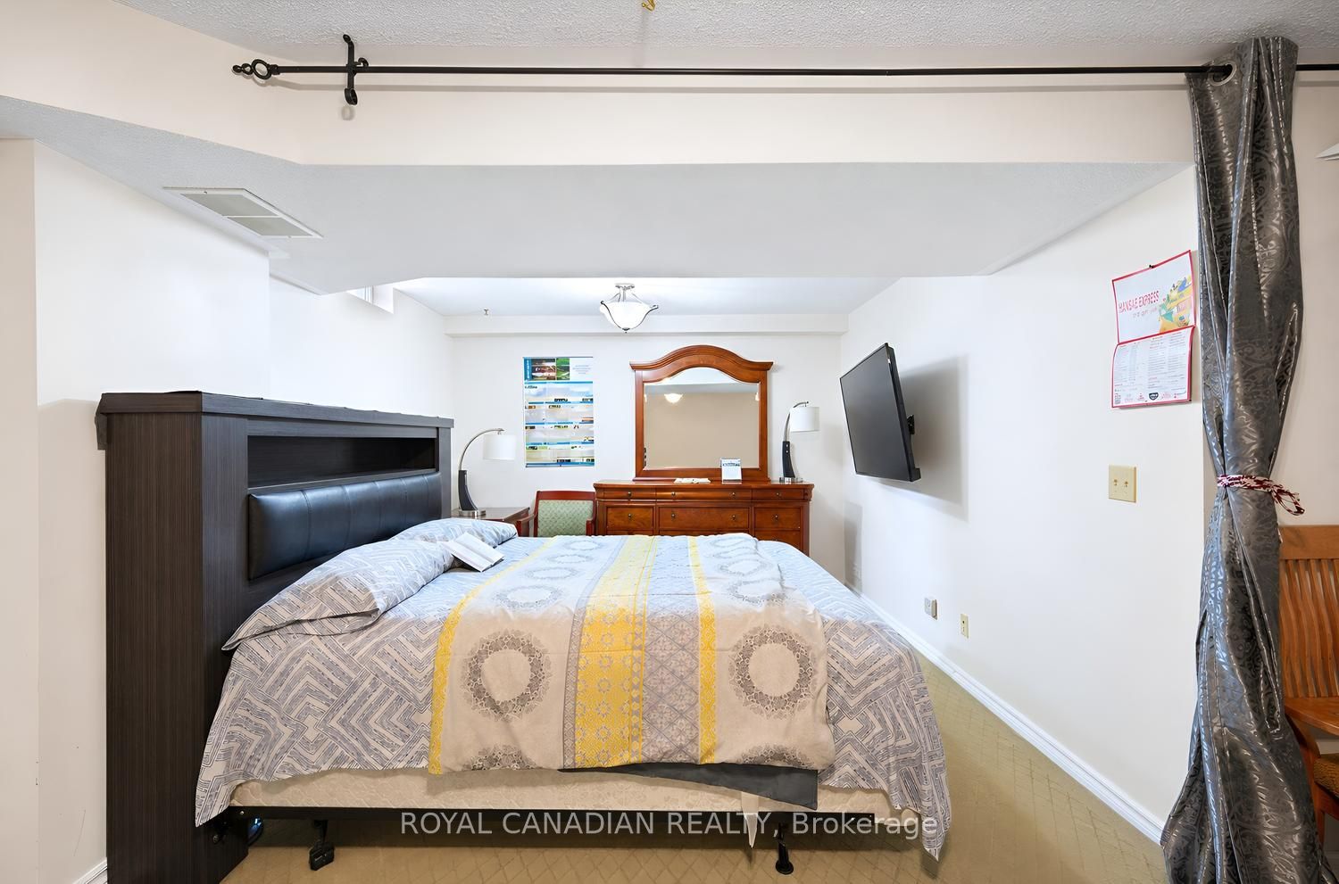 63 Heathcliffe Square Property Photo 39