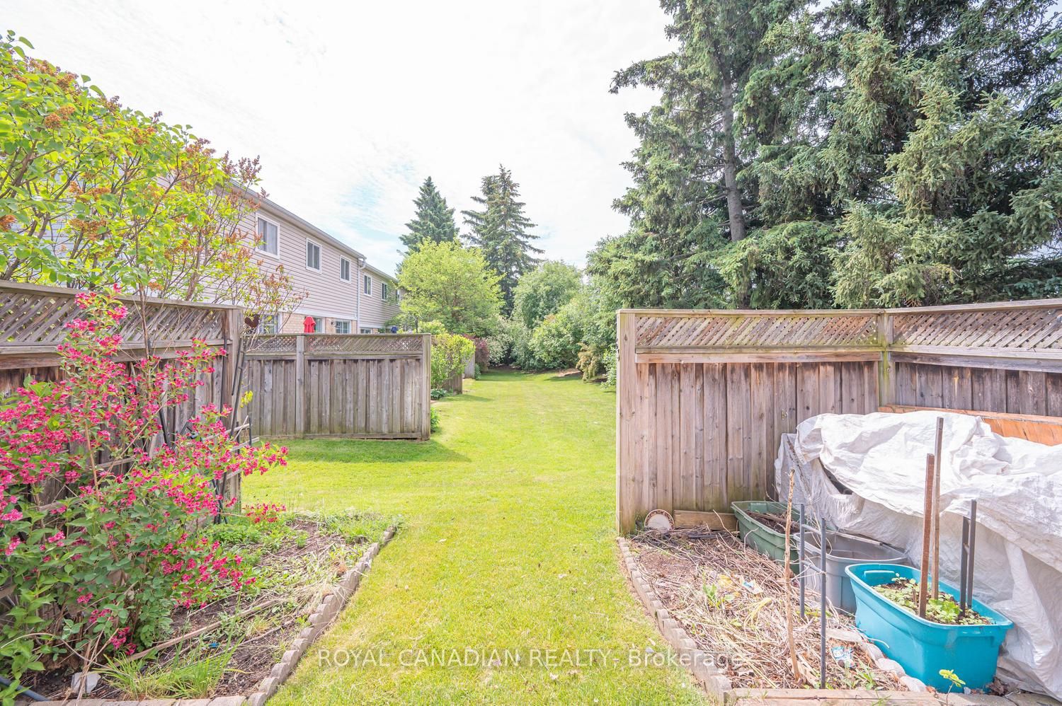 63 Heathcliffe Square Property Photo 48