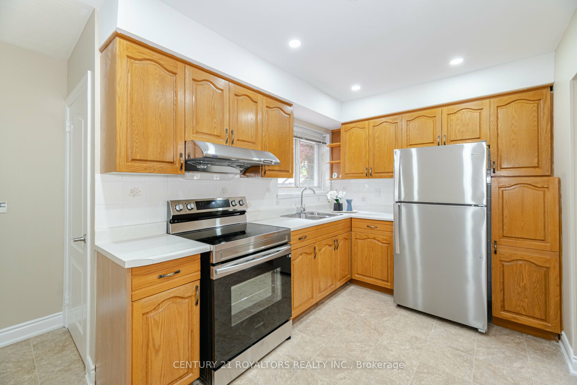 21 Jersey Avenue Property Photo 15