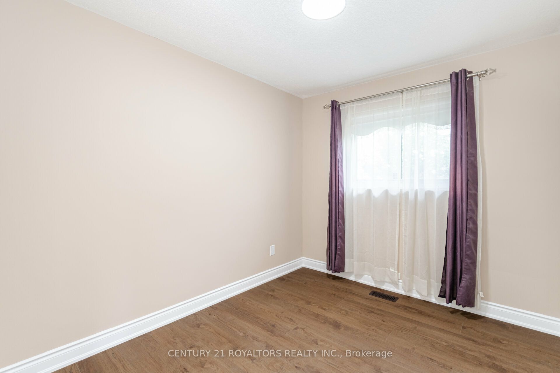 21 Jersey Avenue Property Photo 21