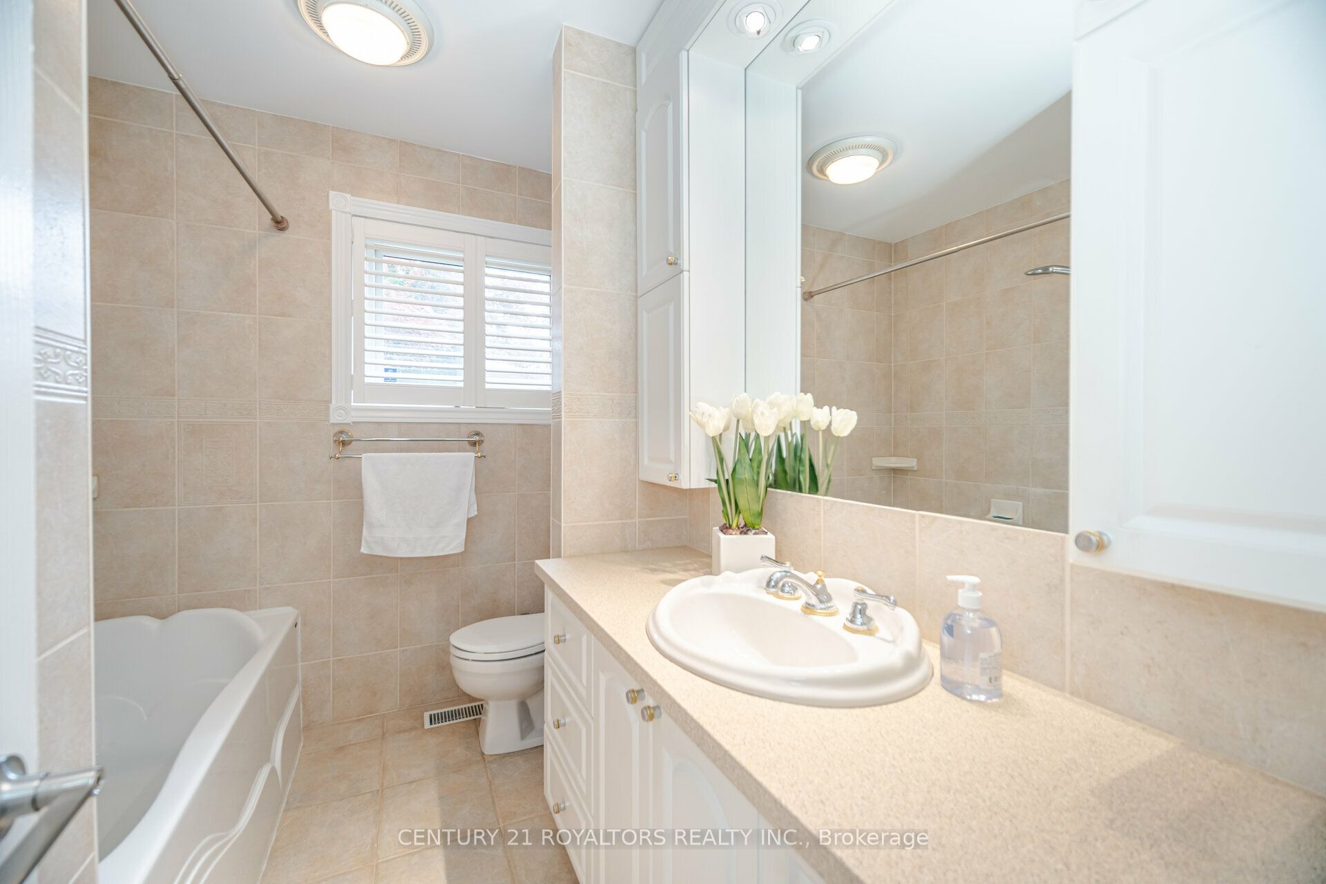 21 Jersey Avenue Property Photo 23