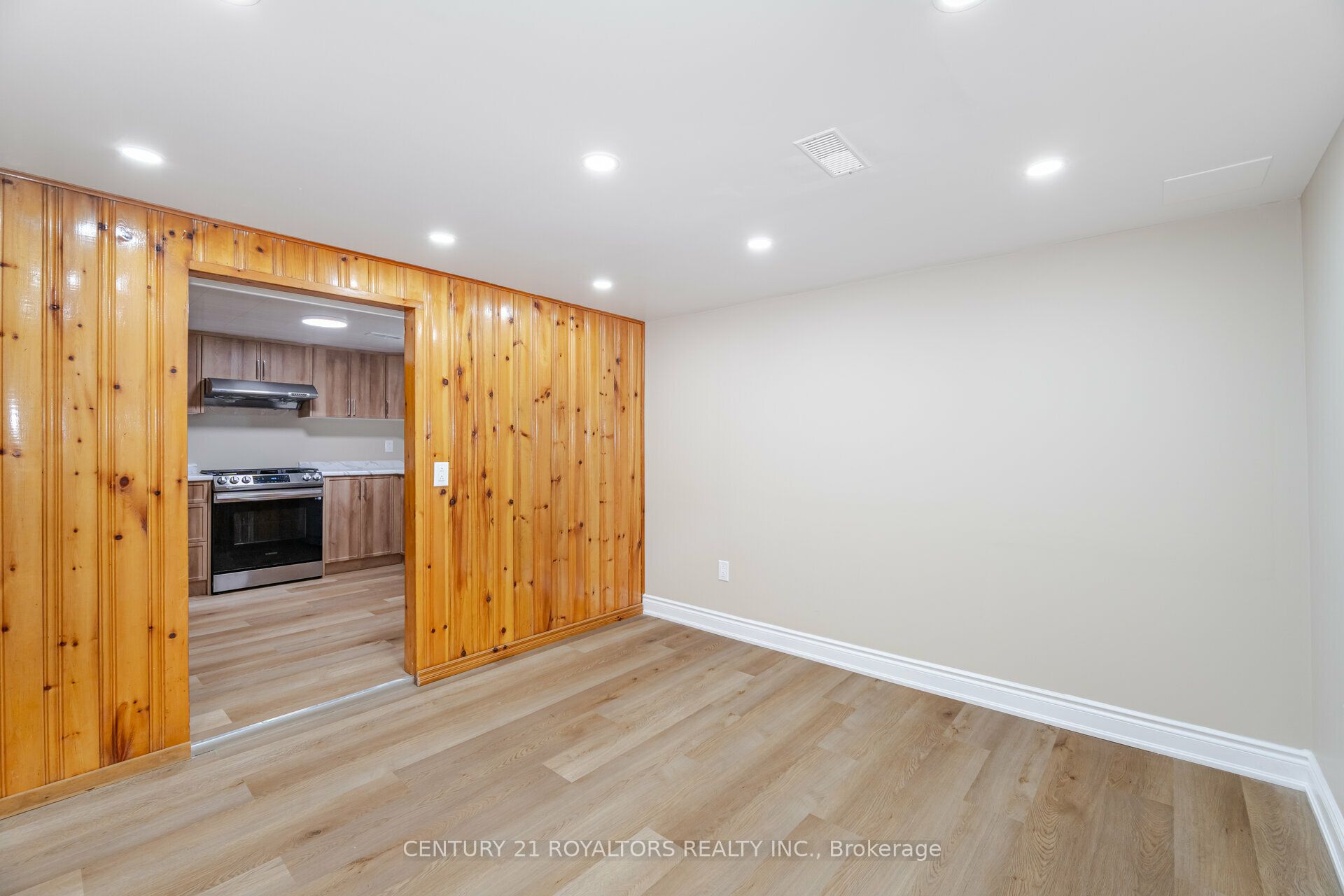 21 Jersey Avenue Property Photo 29